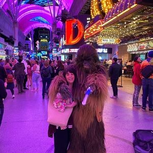 Meet your Posher, Jonel